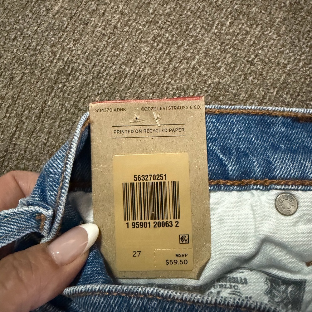 NWT Levi's 501 Original High Rise Denim Shorts - Picture 3 of 7